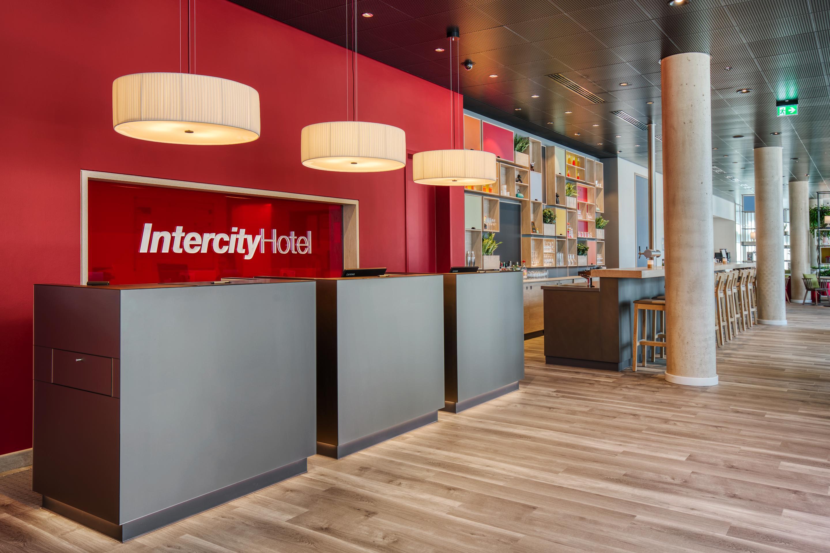 Intercityhotel Саарбрюккен Экстерьер фото